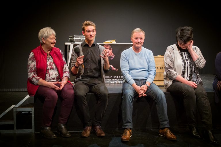 Mentalisten-Show von Thomas und Vincent im Burgtheater in Bautzen.   +++   Aufgenommen am 08.12.2016 von Robert Michalk