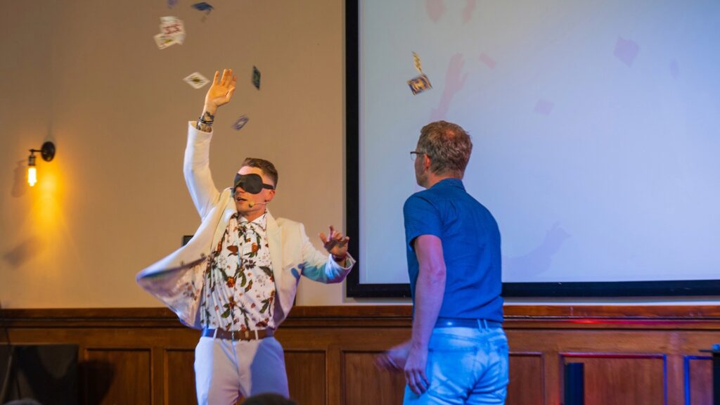 Mentalist Show auf großer Bühne bei Gala Veranstaltung in Leipzig
