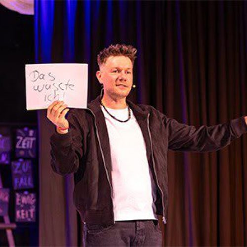 Zauberer Leipzig Thomas Majka während einer Zaubershow